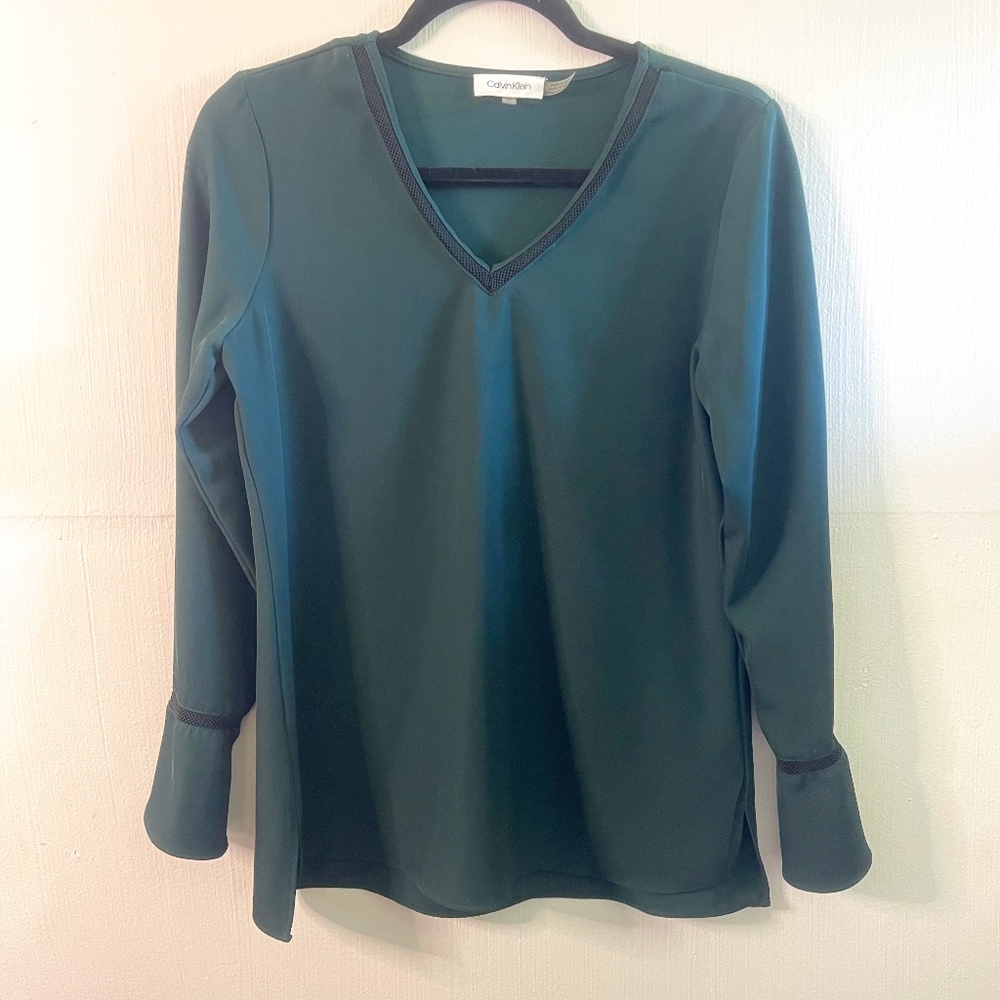 Calvin Klein Size XS Long-sleeve Blouse